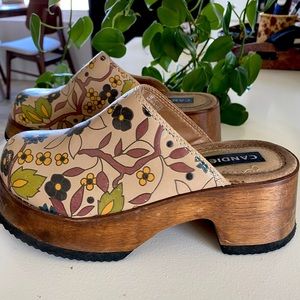 Candie’s Clogs